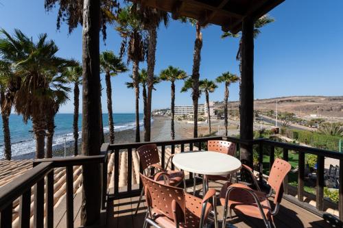 Ocean balcony view&pool P69 By CanariasGetaway