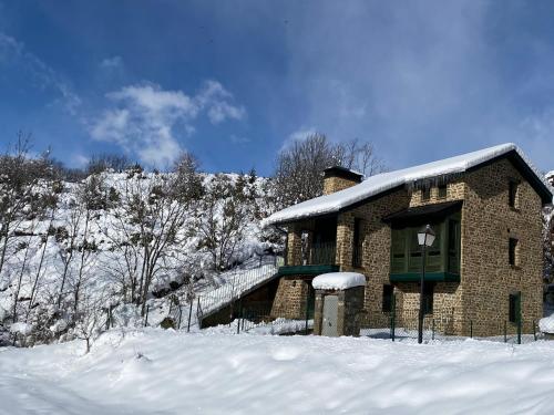 Apartamento ático-dúplex en Casa Rural Fundanal en Hoz de Jaca