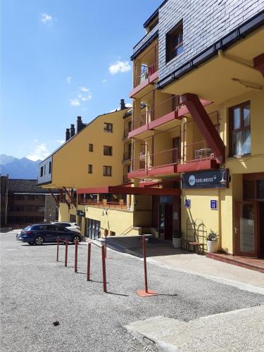 Apartamentos Snö Edelweiss