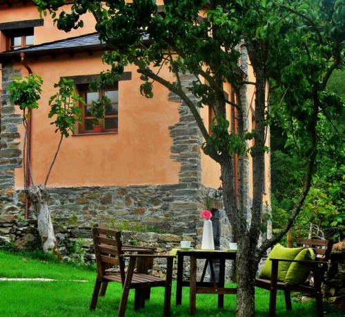 Apartamentos El Valledor