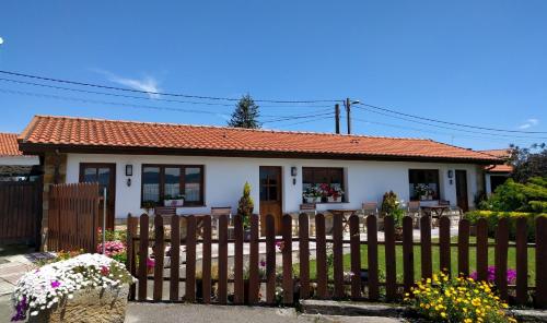 Apartamentos Rurales Knicasia