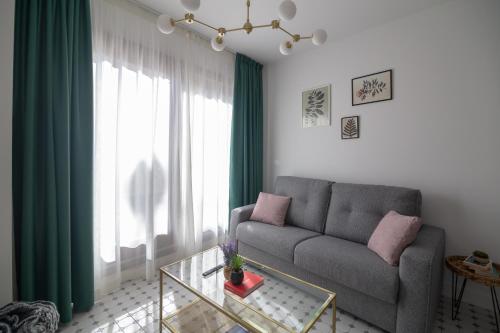 Apartamentos Teatro by Be Alicante