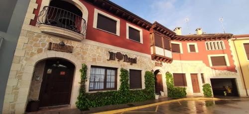 Apartamentos Turísticos Y Suites