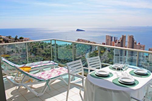 Two bedroom apartment with sea views - Floor 33