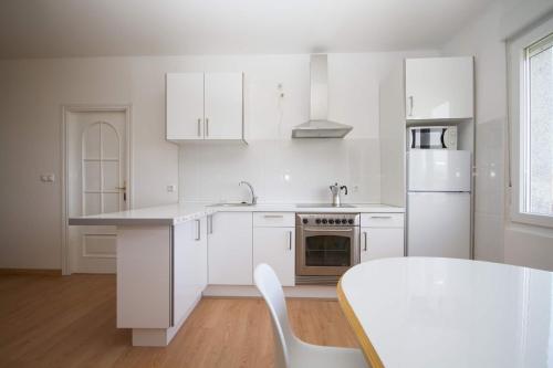 Apartment - 2 Bedrooms - 08574