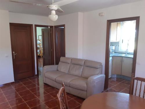 Apartment - 3 Bedrooms with WiFi - 08555