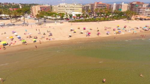 Sun And Beach Lovers 17159 La Pineda