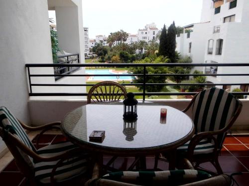 2 bedrooms appartement at Marbella 500 m away from the beach with private pool furnished balcony and wifi