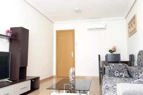3 bedrooms appartement with balcony and wifi at Torrevieja 1 km away from the beach