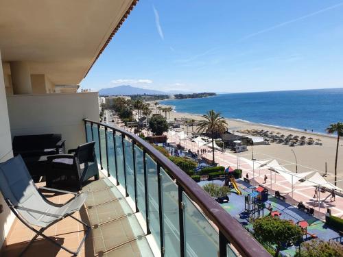 4 bedrooms appartement with sea view furnished balcony and wifi at Estepona