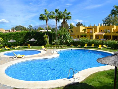 2 bedrooms appartement with shared pool enclosed garden and wifi at San Pedro Alcantara Marbella 1 km away from the beach