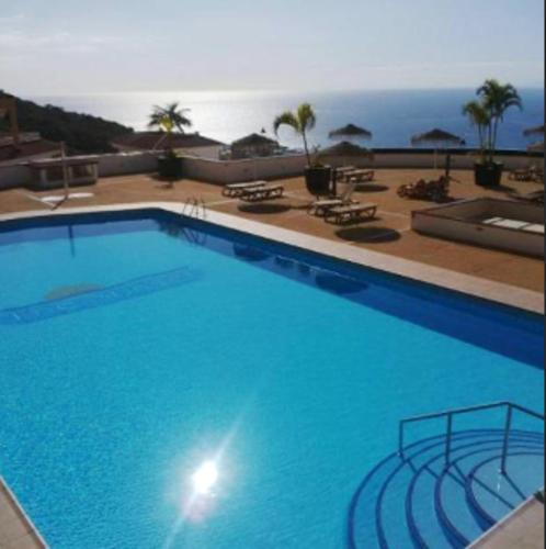 3 bedrooms appartement with sea view shared pool and furnished terrace at Costa Adeje 1 km away from the beach
