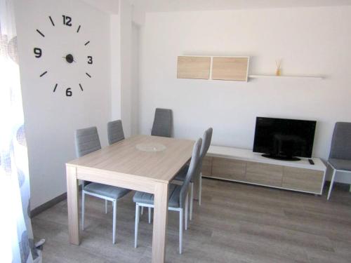 3 bedrooms appartement with city view and wifi at Benetuser