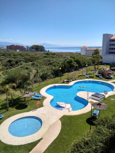 2 bedrooms appartement at Manilva 100 m away from the beach with sea view shared pool and jacuzzi