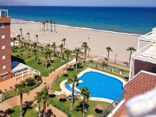 2 bedrooms appartement at Roquetas de Mar 10 m away from the beach with sea view shared pool and furnished terrace