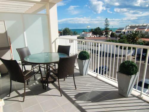 2 bedrooms appartement at Vinaros 100 m away from the beach with sea view shared pool and furnished terrace