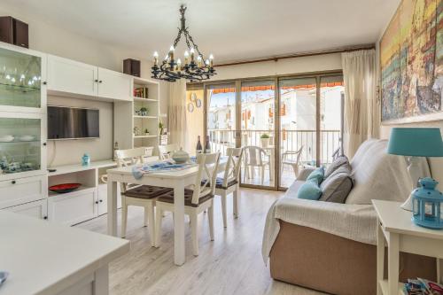 One bedroom appartement at Cambrils 75 m away from the beach with city view furnished terrace and wifi