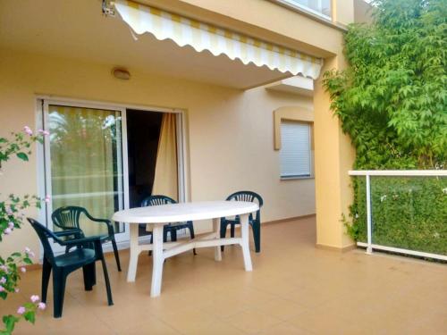 2 bedrooms appartement at Denia 300 m away from the beach with shared pool and furnished terrace