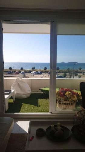 3 bedrooms appartement with sea view furnished terrace and wifi at Nigran