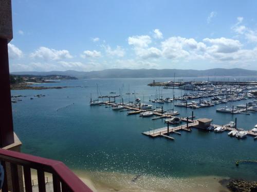 3 bedrooms appartement at Sanxenxo 50 m away from the beach with sea view and furnished terrace