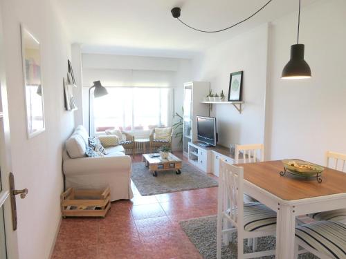 2 bedrooms appartement with sea view and wifi at Pontevedra 4 km away from the beach