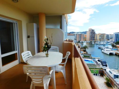 Apartment Thalassa