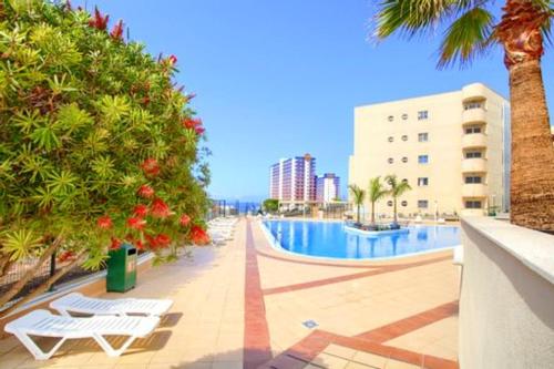 2 bedrooms appartement with sea view shared pool and enclosed garden at Adeje 1 km away from the beach