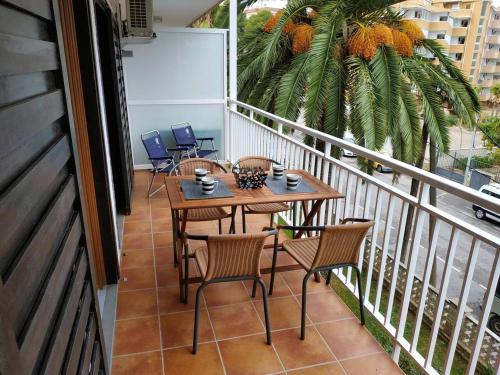 One bedroom appartement with shared pool furnished terrace and wifi at Salou
