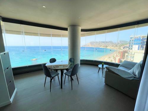 Apartment with panoramic views