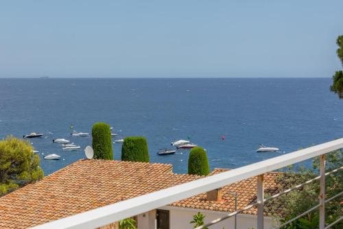 Apartment with sea views in cala salions