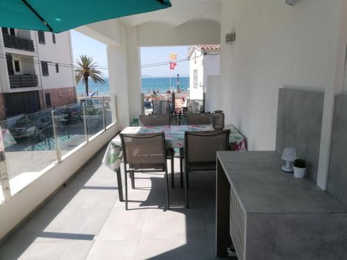 appartement neuf bord de mer Roses Espagne