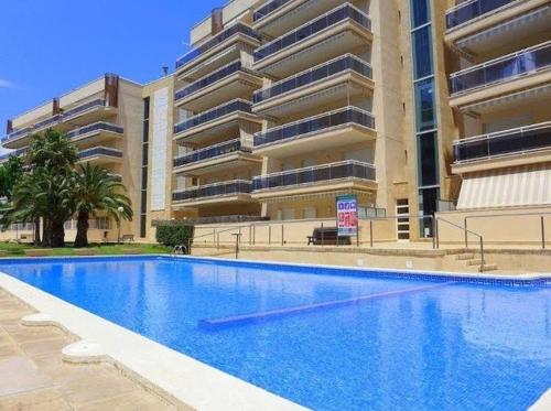 Appart Standing 2 Chambres 2sdb Clim Piscine Parking Wifi Terrasse 21m2 Local Velo Port-Aventura, Plage, Centre