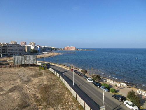 Appartment with swimming pool front of the sea