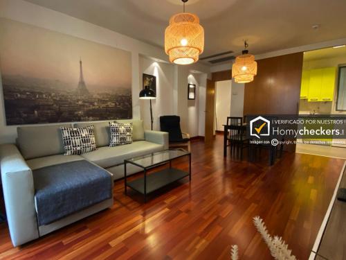 Homyat Prior Romo, Plaza Mayor