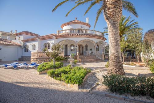 Arenda Villa Nogal Pino Alto