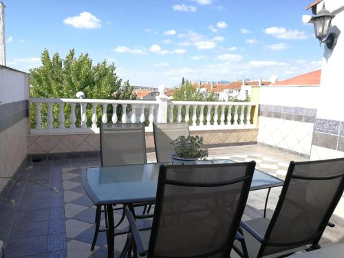 Ático con gran terraza en Lucena. Ideal parejas.