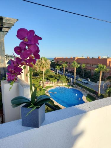 Ático dúplex con piscina privada y vistas al mar en Paraíso de Vera!