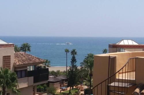 Ático en Marbella con vistas al mar