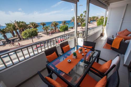 Atlantico Apartment on the front line with amazing sea views