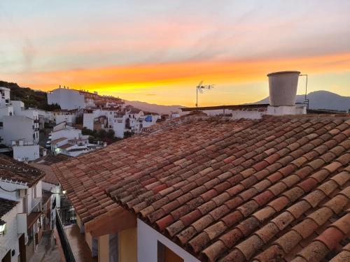 Authentic Charming Spanish Casa over 100 years old