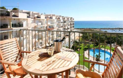Awesome apartment in El Campello with Outdoor swimming pool and 2 Bedrooms