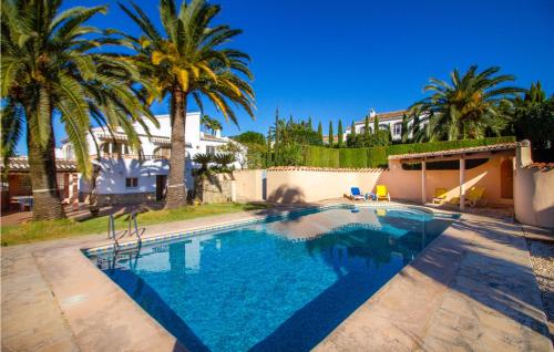 Awesome home in Los Cerezos with WiFi, Outdoor swimming pool and 2 Bedrooms