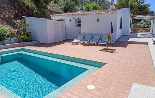 Awesome home in Torrox w/ Outdoor swimming pool, WiFi and Outdoor swimming pool