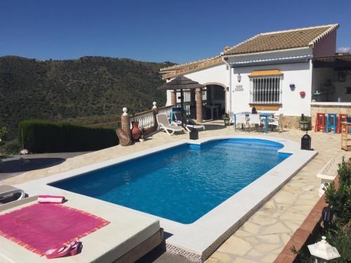 Casira, studios en kamers,Viñuela, Costa Del Sol