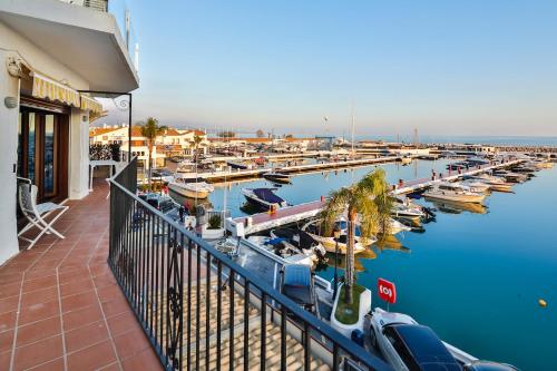 Oleholidays Pb 218 Primera Línea De Mar Puerto Banús