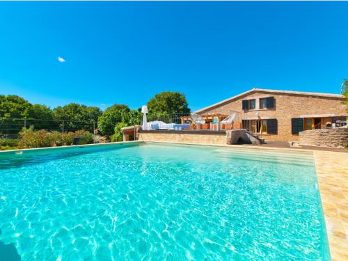Villa Barcares Petit, piscina, jardines junto a playa en Alcudia