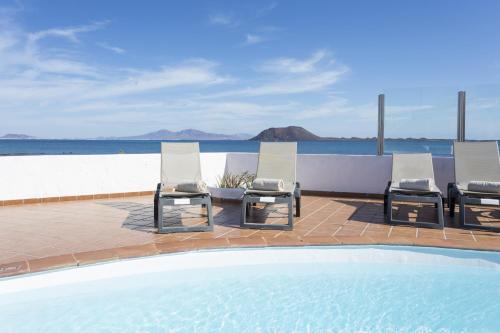 Beachfront Villa Remos With Private Heated Pool, Bbq And Wifi By Amazzzing Travel Fuerteventura