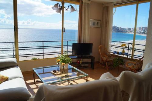 Beachfront apartment in Poniente