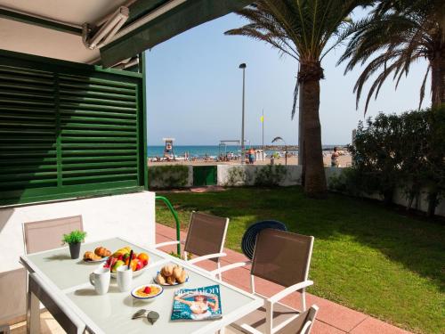 Beachfront Apartment Las Burras Fa03