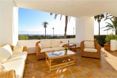 Beachfront apartment - Los Monteros Palm Beach